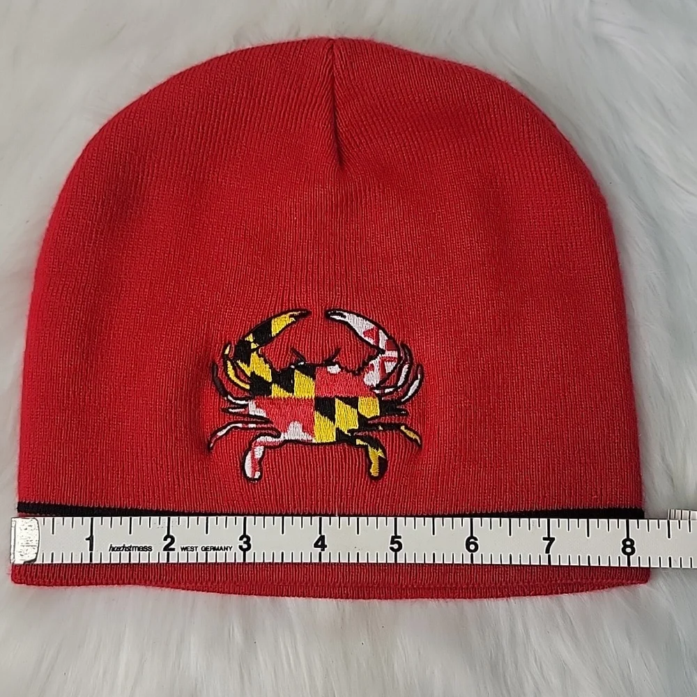 SPORT TEK Maryland Flag Embroidered Crab Red Black Beanie Knit Winter Skull Hat‎